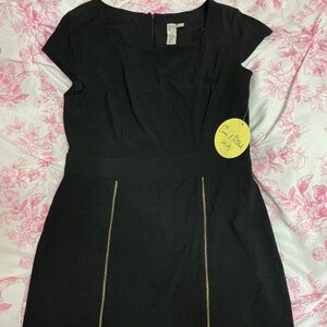 Beautiful black elegant dress with zipper